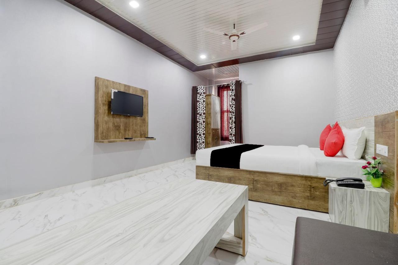 Capital O 63158 Hotel Om Sai Ram Chhatarpur Luaran gambar