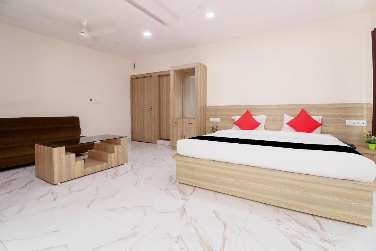 Capital O 63158 Hotel Om Sai Ram Chhatarpur Luaran gambar